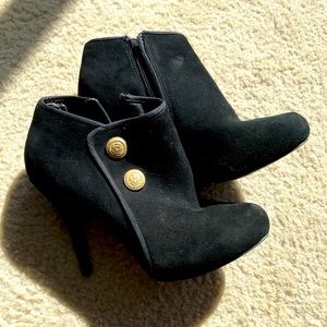 Guess suede booties sz 6.5
